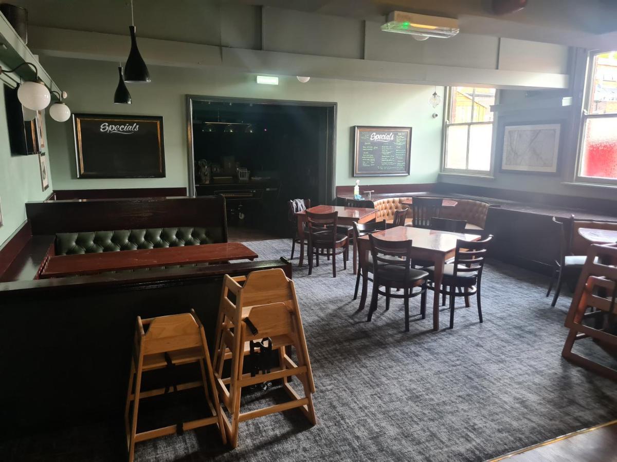 Hen House Hotel Cannock Luaran gambar